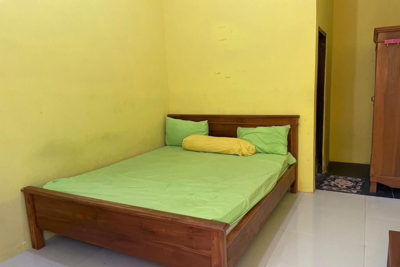 Oyo Life 93036 Eddy Homestay Syariah Lamongan ภายนอก รูปภาพ