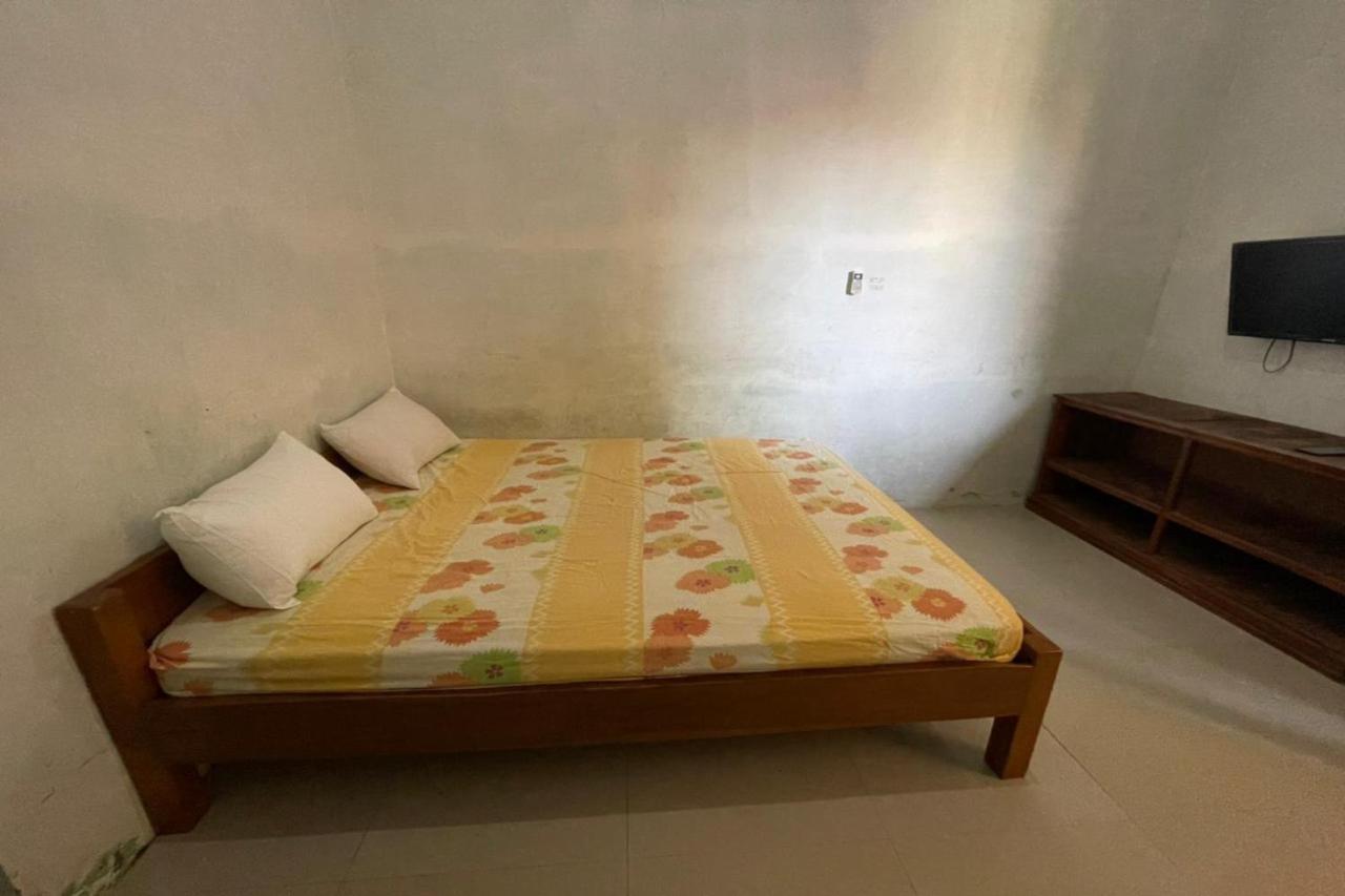 Oyo Life 93036 Eddy Homestay Syariah Lamongan ภายนอก รูปภาพ